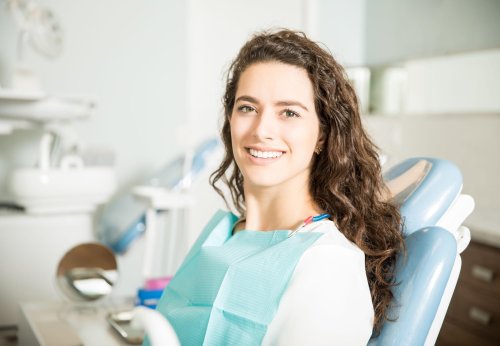 Couronne ou Pont Dentaire : Quelle Solution Choisir?